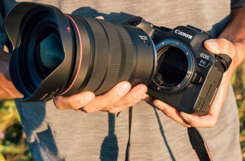 מצלמה ועדשה